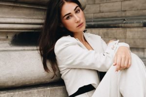 06 What's Your Style -- Julie in Paris 016 06 What's Your Style -- Julie in Paris 016